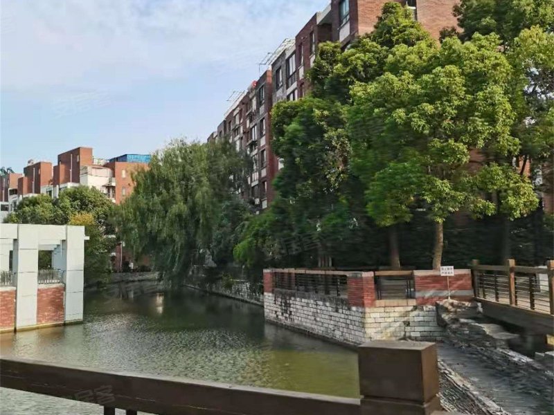 顺驰美兰湖(公寓住宅)