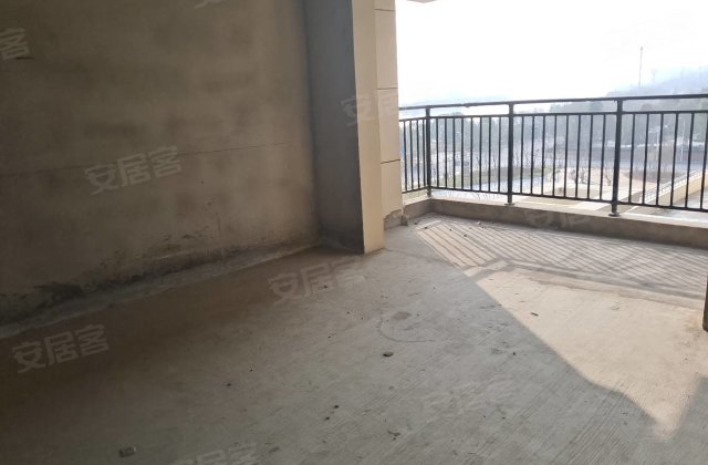 神农外滩首府3室2厅141㎡45万二手房图片