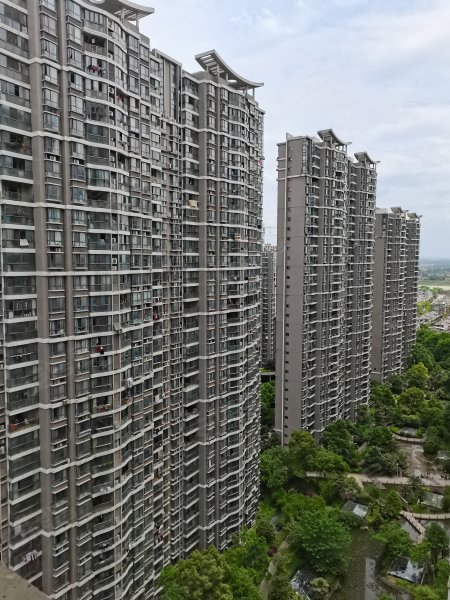 湘江世纪城人口图片