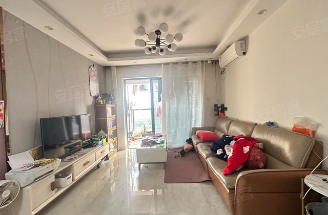 前海时代3室2厅84.92㎡699万二手房图片