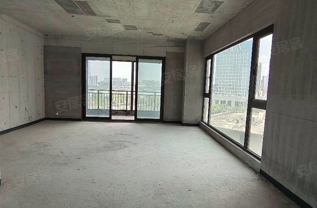和顺江山4室2厅164㎡135万二手房图片