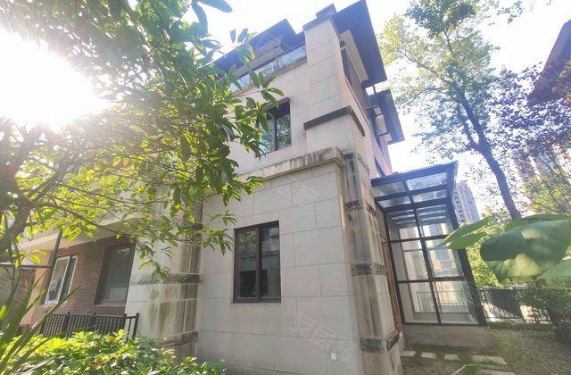 东原湖山樾8室4厅319㎡588万二手房图片
