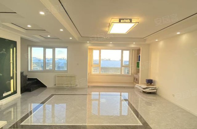 龙景庭苑三期4室2厅201㎡120万二手房图片