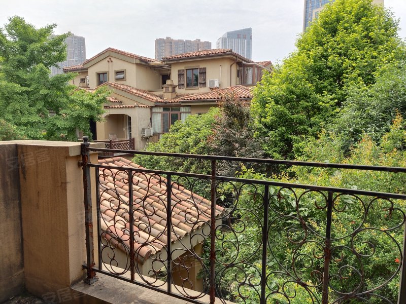 托斯卡纳(别墅)