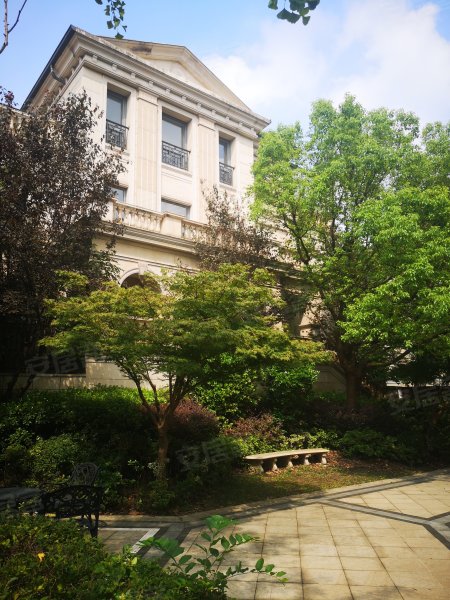 力宝翡翠花园(别墅)