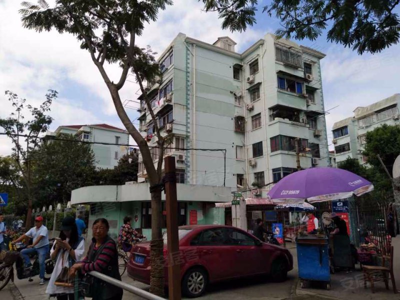 金杨新村四街坊 