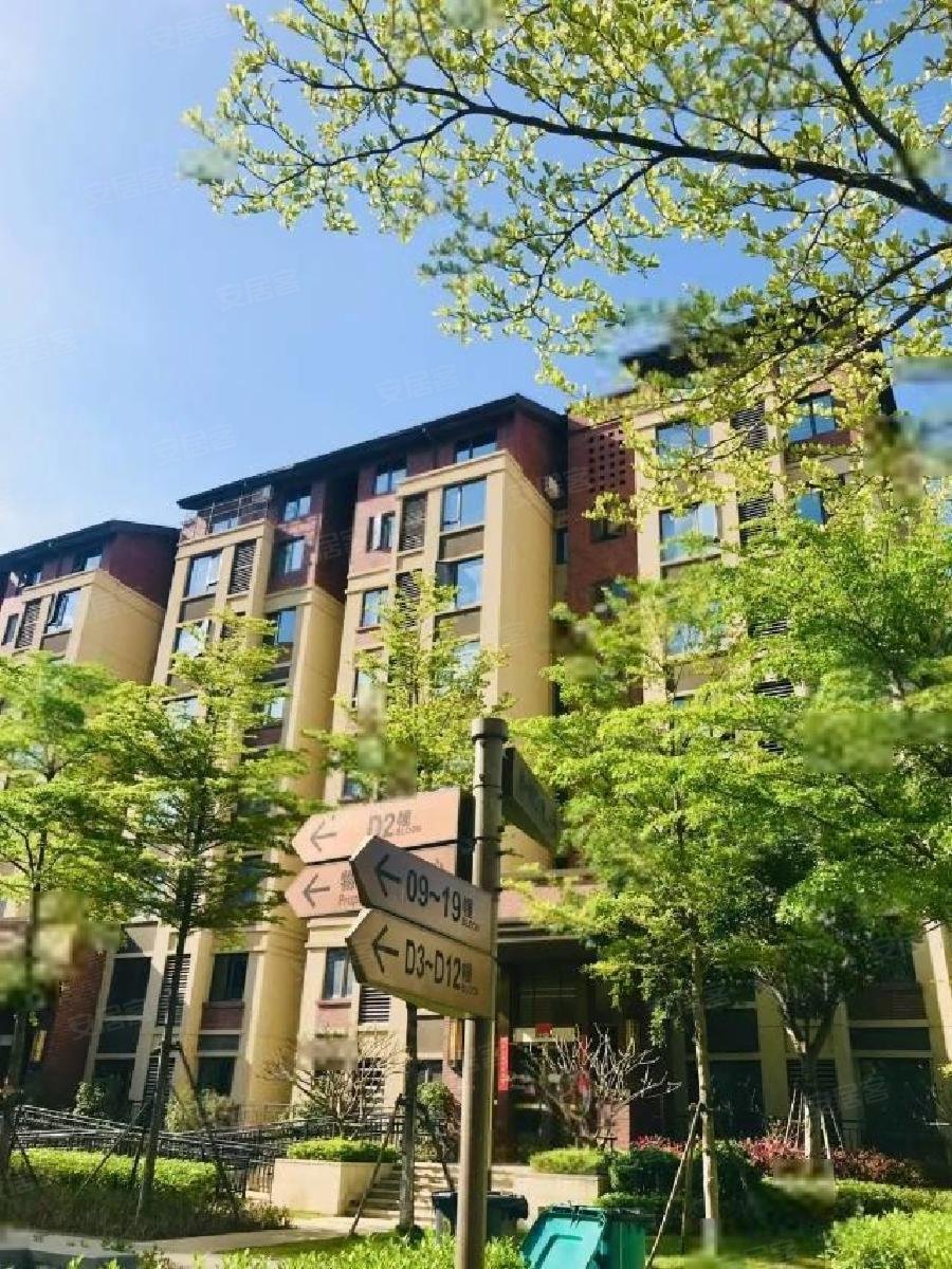 能截胡的来 房东马上到晋江签合同了 25万买精装三房,中航城天悦二手