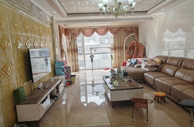 清华苑3室2厅122㎡65万二手房图片