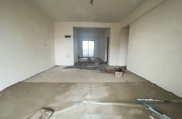 新建中心4室2厅162㎡188万二手房图片