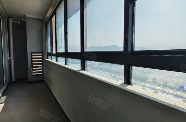 江东五区4室2厅144㎡145万二手房图片