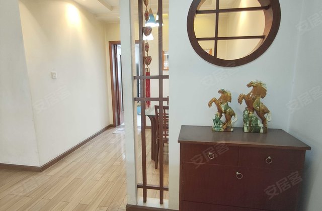 临风尚居3室2厅139.96㎡48.5万二手房图片