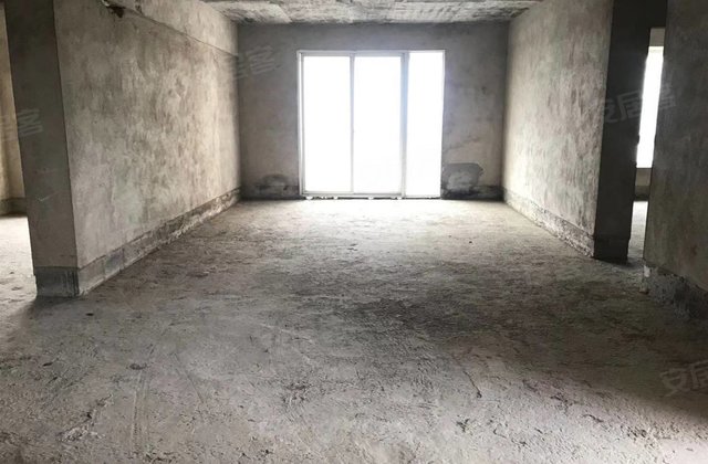 清华园3室2厅136㎡53.5万二手房图片