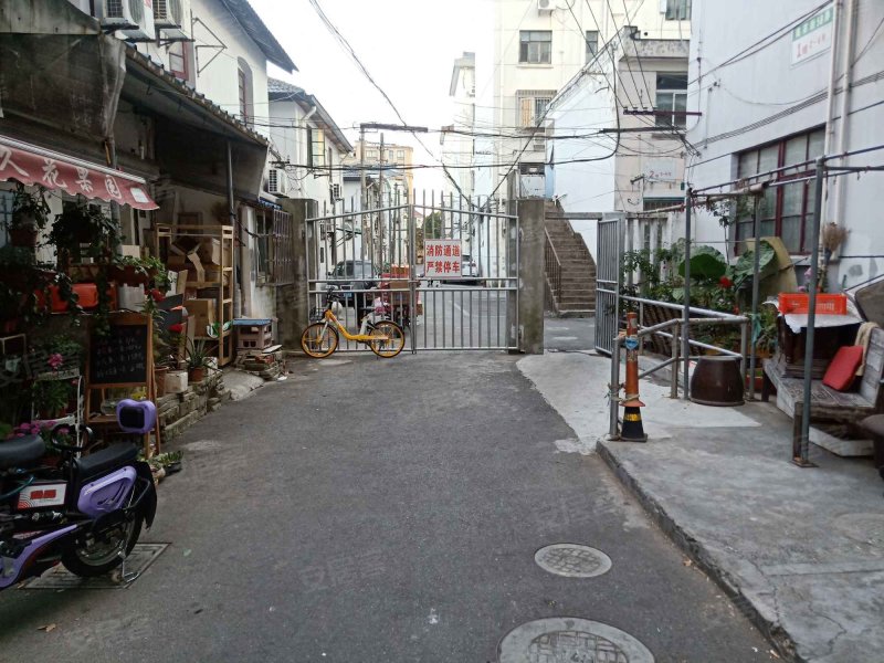 南市街30弄小区 