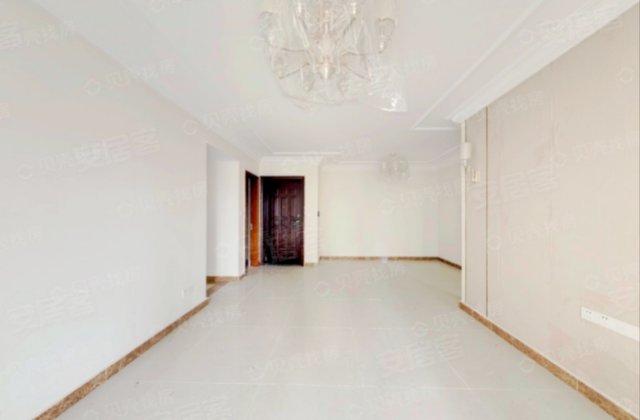 恒大文化旅游城一期3室2厅109㎡52万二手房图片