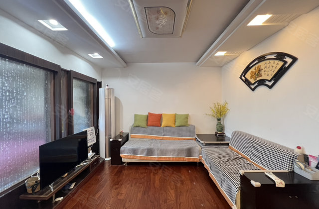 富贵花园3室2厅129㎡115万二手房图片