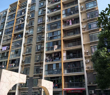 急售 名流人和天地怡和园136平精装大3室2卫 满五  可谈