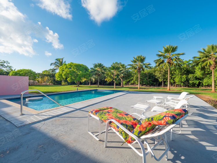 开曼群岛约¥1304万大开曼岛北侧私人绿洲 - 14 英亩地段与大房子，车间和游泳池二手房公寓图片