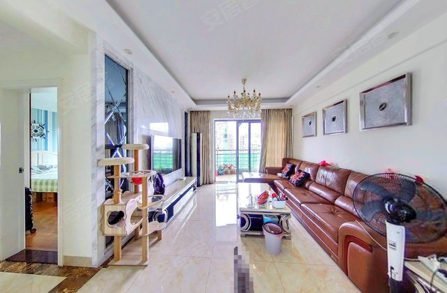 理想蓝堡国际花园3室2厅146.63㎡880万二手房图片