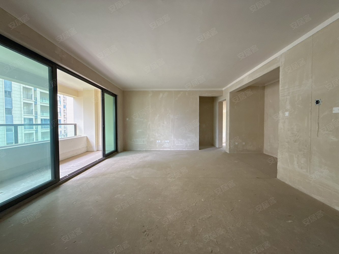 德信金成观澜大院4室2厅2卫108㎡南北55万