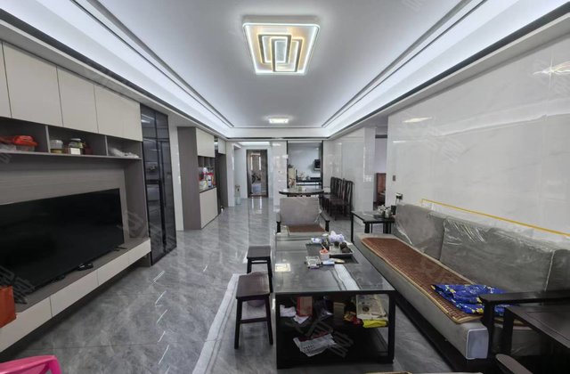 星河明珠湾(四期)4室2厅136㎡128万二手房图片