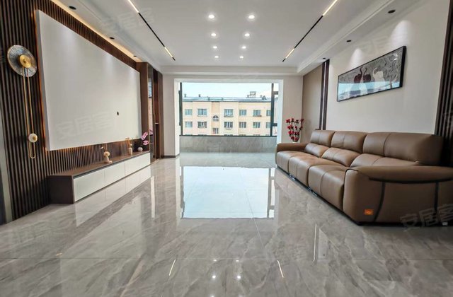 红旗小区(伊春)2室1厅114㎡39.8万二手房图片