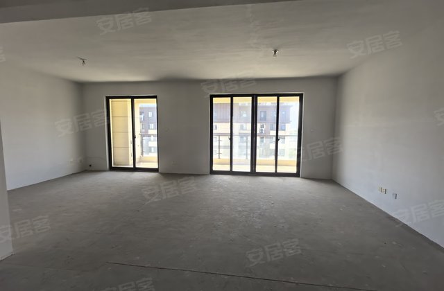 龙游湖壹号3室2厅150㎡86.8万二手房图片