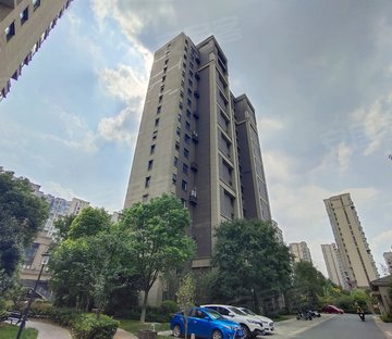绿地悦峰公馆