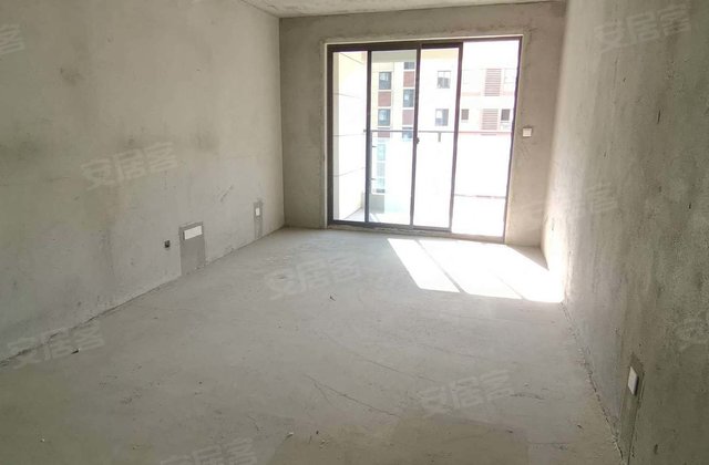 朗悦湾花园3室2厅125㎡82万二手房图片