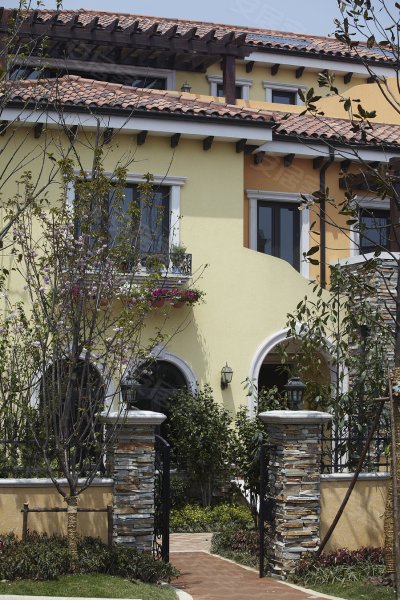 恒和依山郡(公寓住宅),隐逸大道,荷西路-杭州恒和依山郡(公寓住宅)