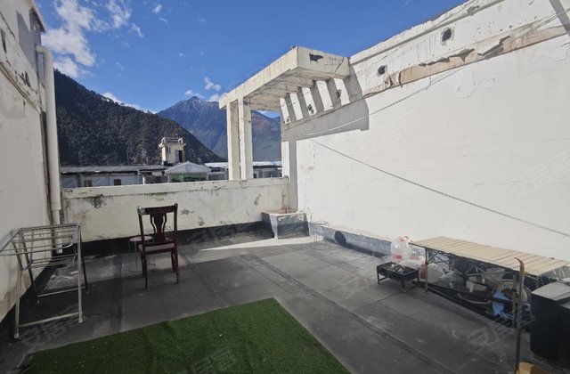 嘉龙花园2室1厅64㎡35万二手房图片