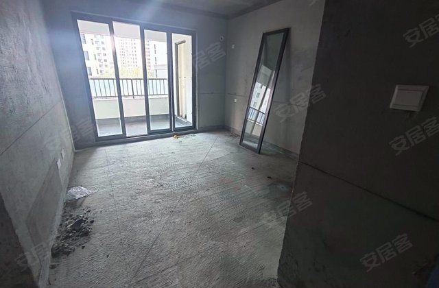 吾悦华府4室2厅135㎡83.5万二手房图片