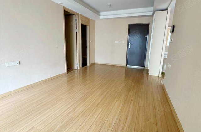 万科东方传奇3室0厅83.76㎡105万二手房图片