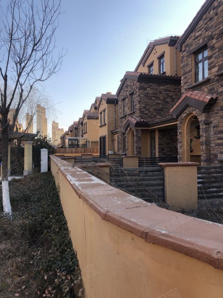 首创国际半岛梅诺卡小镇(别墅)