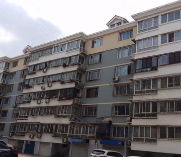 蓝天家园 3楼71平46.5万 品质精装全新两居 超大落地窗