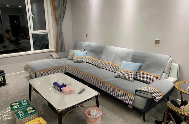 亿湖名都3室2厅141㎡83万二手房图片