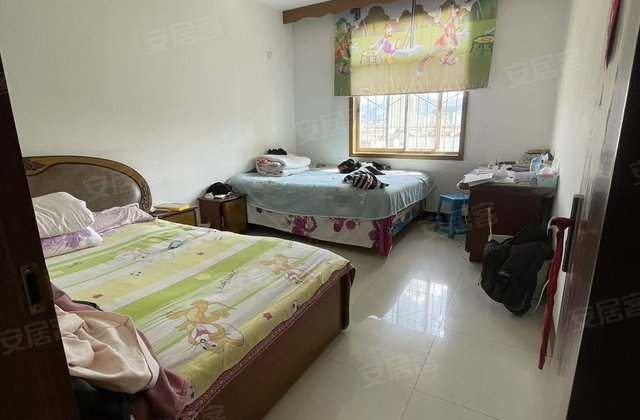 综合贸易公司住宅楼3室2厅126㎡49万二手房图片