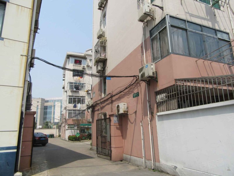 永宁路122弄小区 