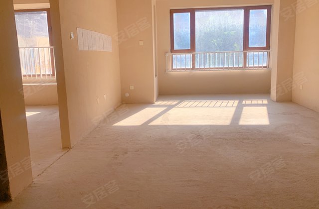 鸿坤山语墅3室2厅98㎡62万二手房图片