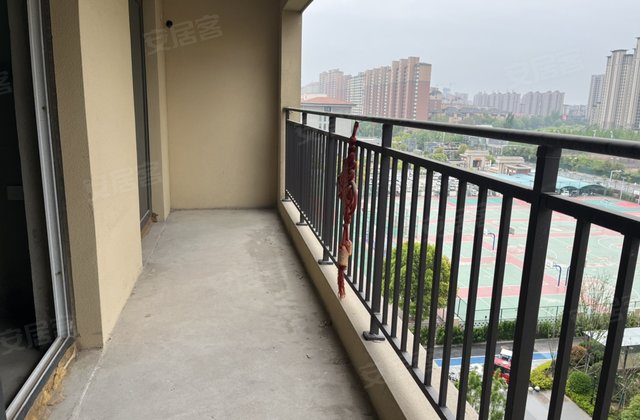 原道东方望樾3室2厅121㎡68万二手房图片