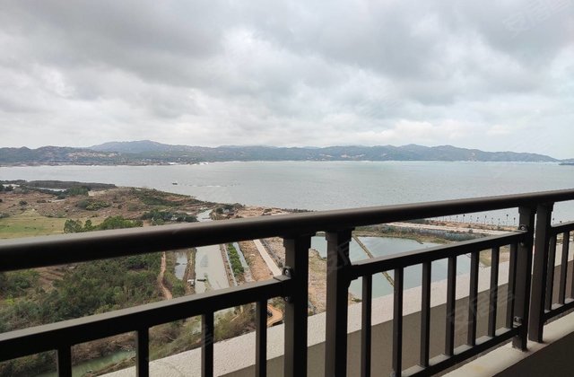 雅居乐山海郡5室2厅215㎡175万二手房图片