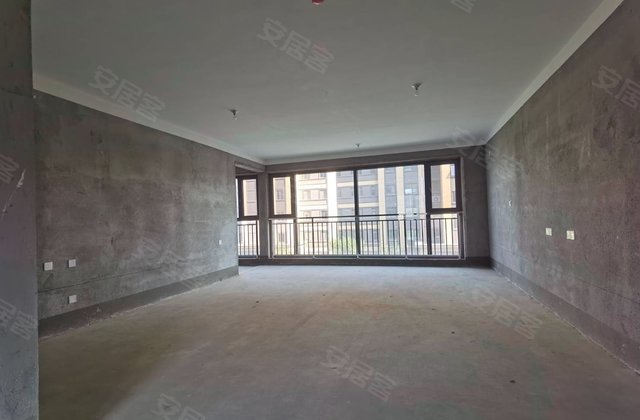 建章花园4室2厅195㎡176万二手房图片