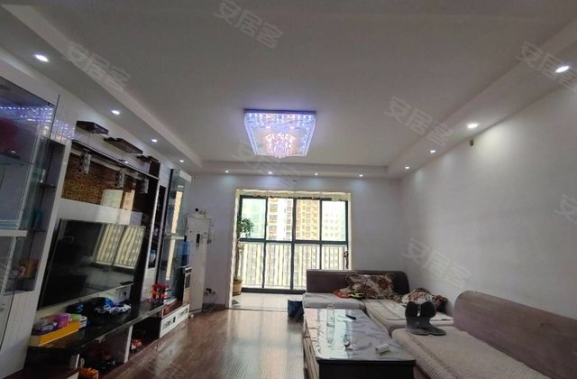 皇马国际3室2厅126.22㎡49.8万二手房图片