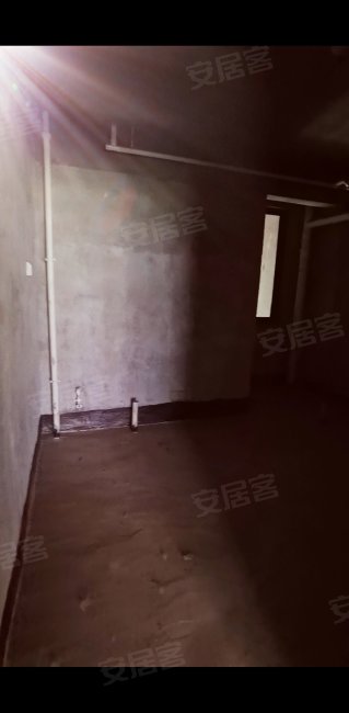 百翠园A区5室3厅3卫434㎡南北183.9万