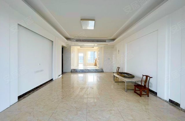 光大锦绣山河四期观园4室2厅201.01㎡700万二手房图片