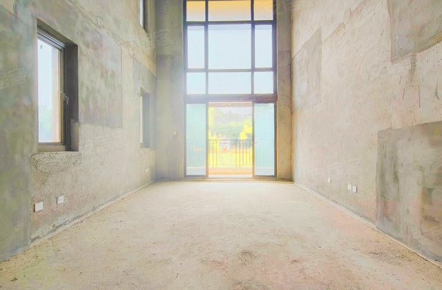 盈峰翠邸4室2厅150㎡106万二手房图片