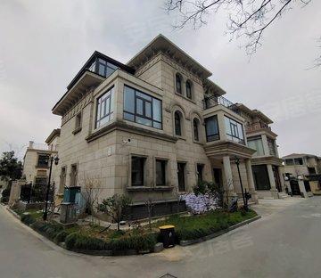 钓鱼台 独栋别墅 环境优美 精装修 大院子 拎包入住