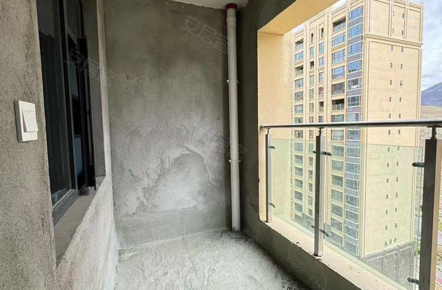 桑吉林花园3室2厅134.46㎡58万二手房图片