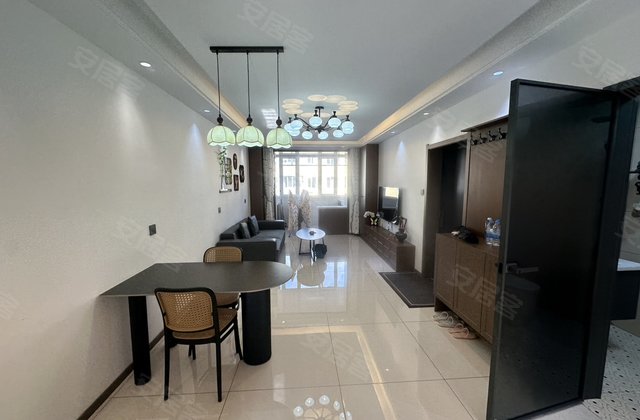 子佳国际2室2厅68㎡14万二手房图片