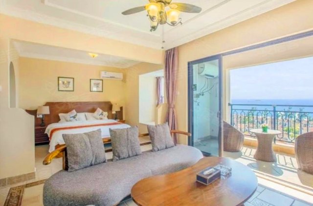 大横厅万科看海单间挂盘出售！看海景无遮挡，双月湾一线看外海