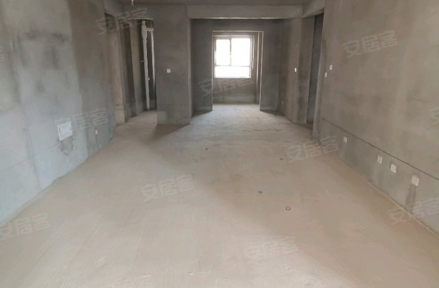 中润华府3室2厅147.7㎡81万二手房图片